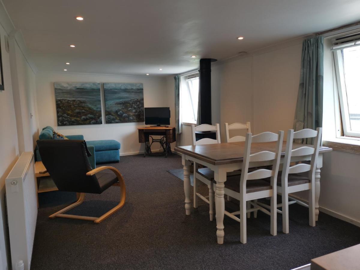 Relax In A 1 Bedroom Apartment Near A Country Pub Eyemouth Exterior photo